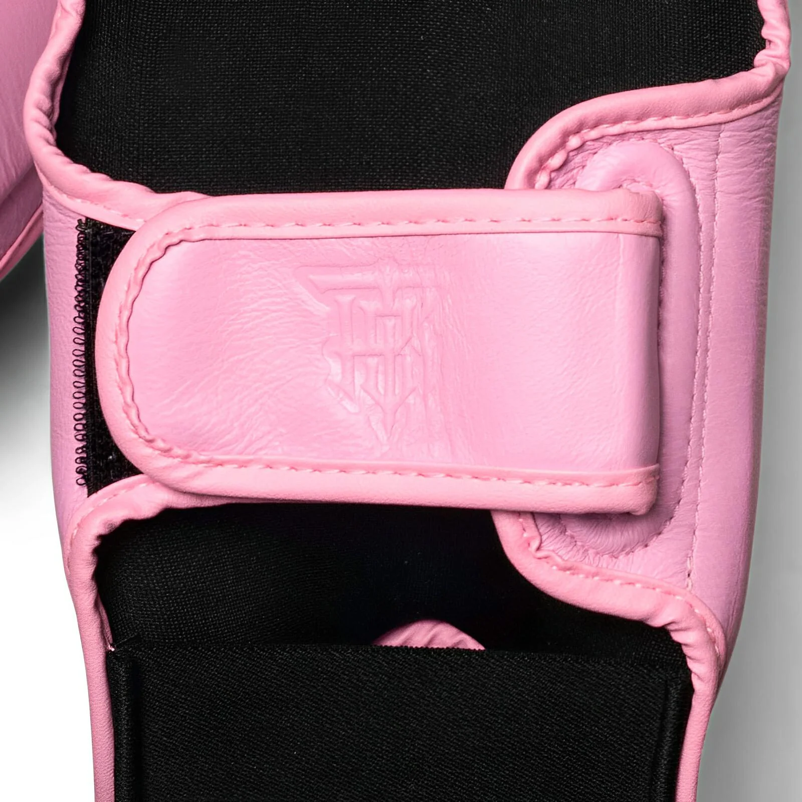 Top King Blend Pink Shin Guards - Image 4